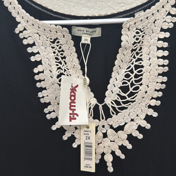 Max Studio Black Sleeveless Blouse with Ivory Crochet Neckline – Size 2X – NWT - Picture 5 of 6